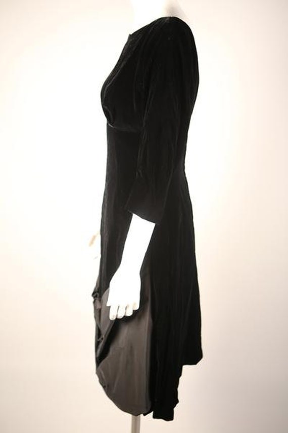 Stunning Black Velvet Boatneck Dress - image 2