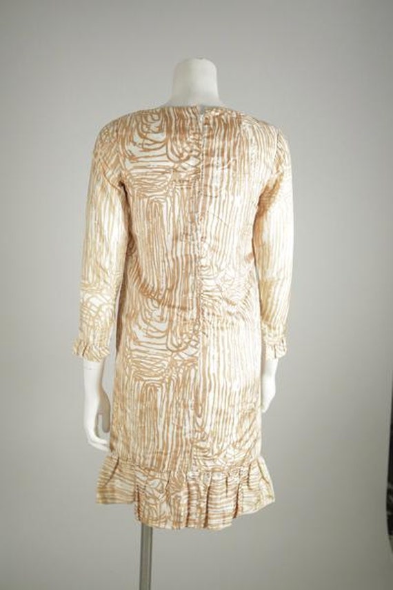 1960s Long Sleeve Printed Mod Dress - image 3