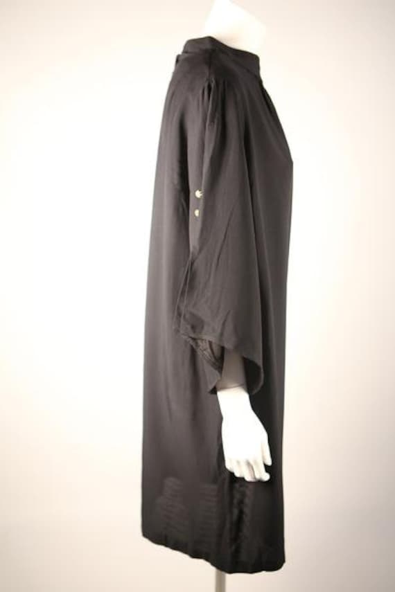 1960s Black Split-Sleeve Shift Dress - image 3