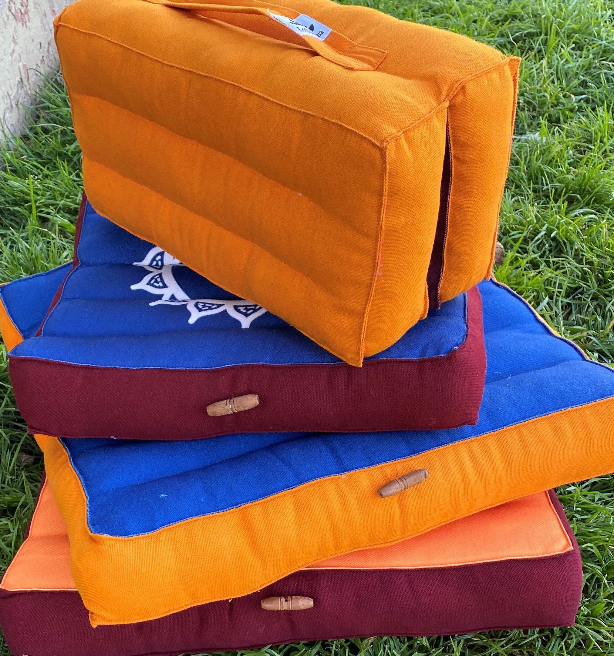 Foldable meditation cushion cheap