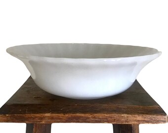 Anchor Hocking Milk Glass Bowl - Vintage Fire King Heat Resistant Bowl - Large White Glass Mixing Bowl, Fruit Bowl or Salad Bowl