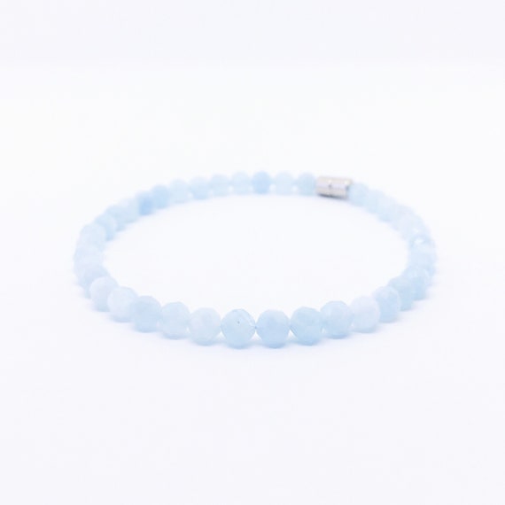 Aquamarine Bracelet, Aquamarin Armband, Blue Beryl Bracelet, March Birthday Gift, Stack Jewelry,19th Anniversary, unique gifts, Minimalist
