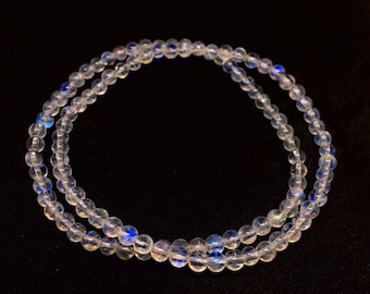 Dainty Moonstone Bracelet, AAA Rainbow Moonstone Bracelet, Mondstein Armband, Blue Moonstone, June Birthstone Jewelry, Christmas Gift