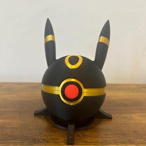 Poké Ball di Umbreon