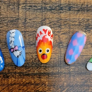 Howl&#39;s Moving Castle Inspired Almond Shaped Nails!