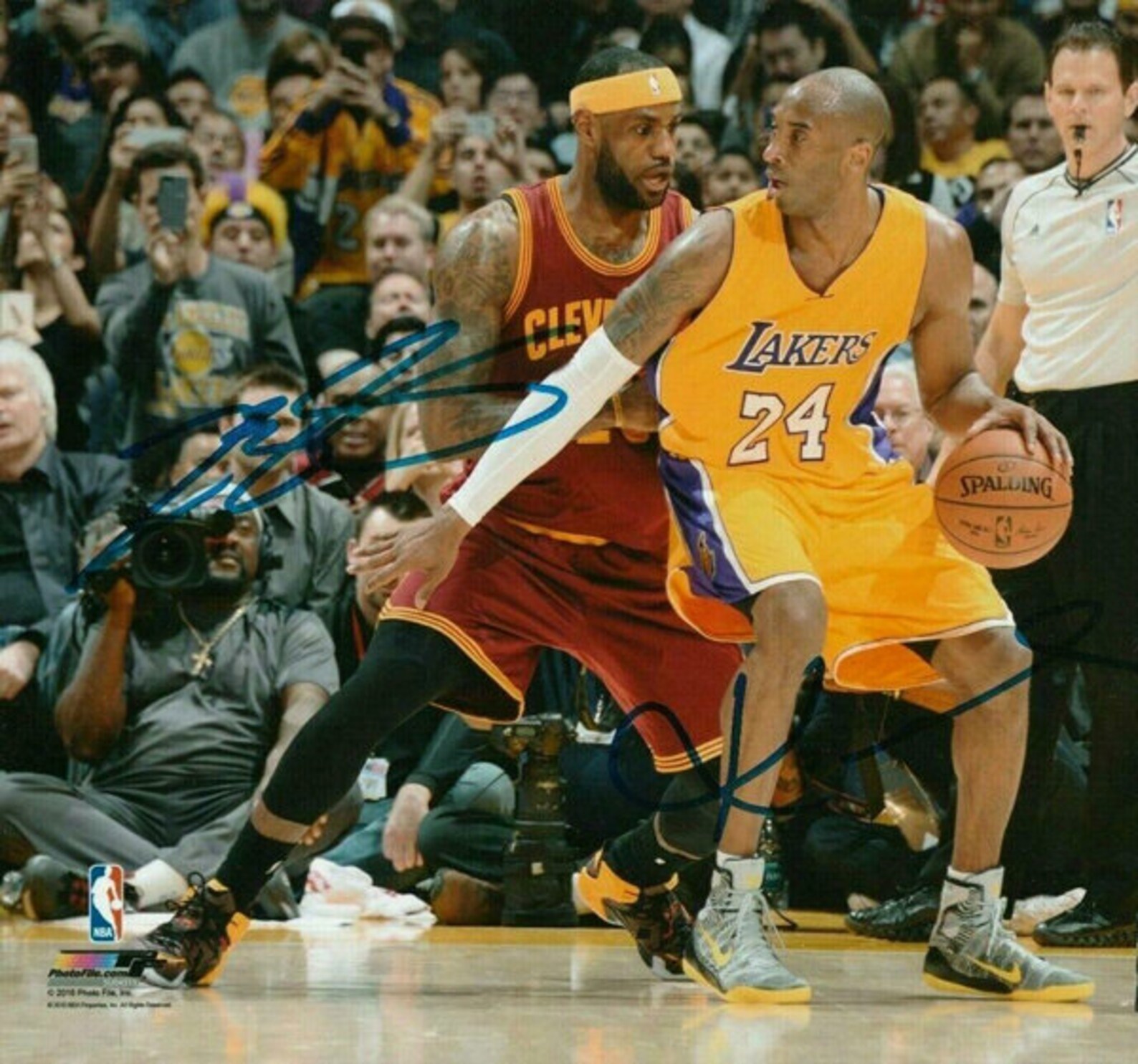 lebron james signed 8x10