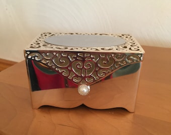 things remembered ring box