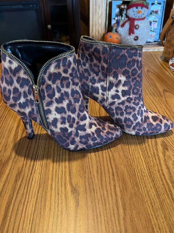 Vintage Fashion Bug Leopard Boots Size 7m 1990s N… - image 2