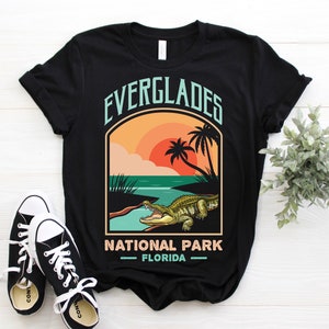 Everglades National Park US Crocodile Vintage T-Shirt, USA Florida Parks Alligators Lover Gifts, Adventure Outdoors Costume, Present Tees,