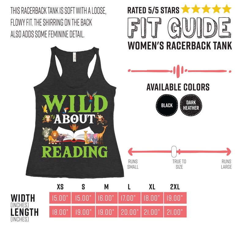 Puede incluir: Un tanque gris de tirantes con el texto "WILD ABOUT READING" en letras verdes. El tanque presenta una variedad de ilustraciones de animales y un libro. La tabla de tallas muestra las medidas en pulgadas para XS, S, M, L, XL y 2XL.