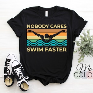 クールな水泳用男性、女性、子供用スイマー、水泳インストラクター用Tシャツ、面白い水泳ファン、教師、トレーニング、アスリートへのギフト、誕生日、クリスマスシャツ