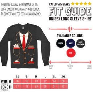 K&ouml;nnte beinhalten: Schwarzes Unisex-Langarmshirt mit einem Dirigenten-Anzug-Design. Das Shirt hat eine rote Krawatte, Taschen-Details und das Wort "Conductor". Erh&auml;ltlich in Schwarz, Marine, Dunkelgrau und Rot. Inklusive Gr&ouml;&szlig;entabelle.