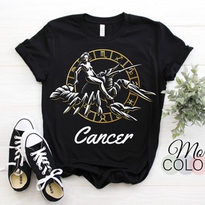 T-shirt med stjärntecken, horoskop, astrologiskt tecken, född 21 juni till 22 juli, presenter till familjen, födelsedags- och julklappskläder.