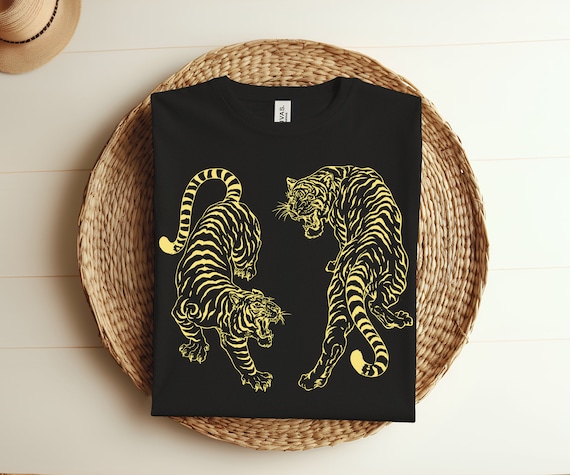 Twin Tiger Sak Yant Muay Thai T-Shirt Twin Tiger Sak Yant Muay Thai T-Shirt