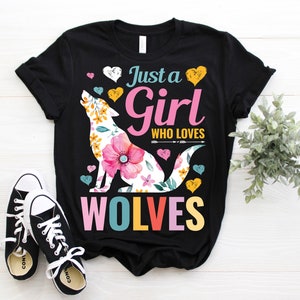 Just A Girl Who Loves Wolves T-Shirt, Cute Wolf Lover Gift, Animal Wolfdog T-Shirts, Howling Wolf Girls Costume, Present, Hoodie Sweatshirt,