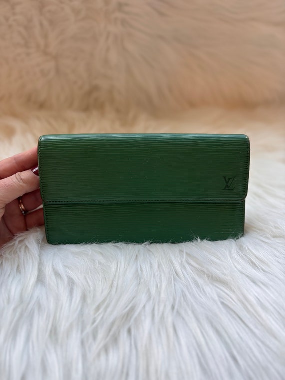Vintage Authentic Louis Vuitton Emerald Green Epi… - image 3