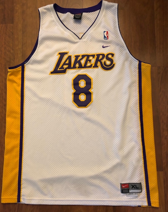 Vintage Nike Los Angeles Lakers Kobe Bryant 8 Swingman Jersey Size XL White Purple Gold