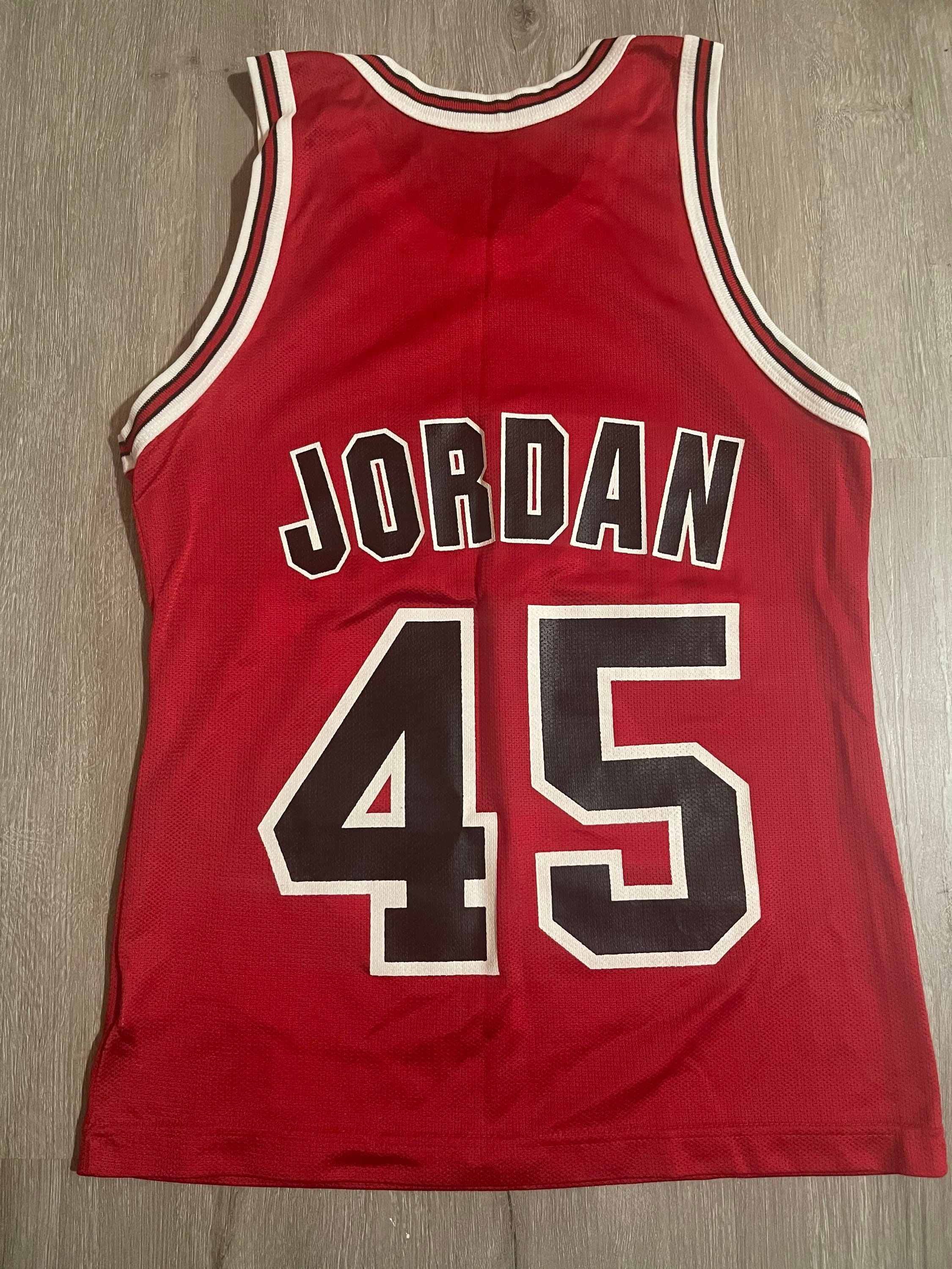 Michael Jordan Bulls #45 Rare Home Jersey XL