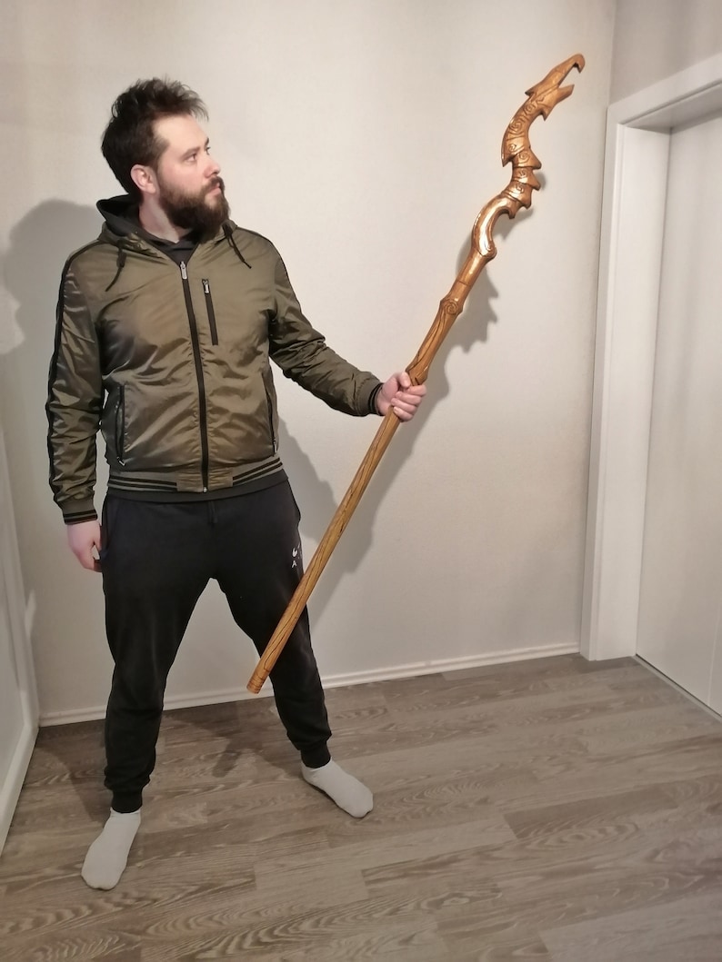 Stab der Zerstörung Skyrim Inspiriert Drachenpriester Stab der Zerstörung Elder Schriftrollen Skyrim Requisiten Holz 140cm großer Stab der Zerstörung Bild 6