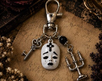 Die vergessene Puppe ™ | Gothic Doll Reißverschluss | Skelett Schlüssel Taschenanhänger | Haunted Manor Taschenanhänger | Handgefertigtes Accessoire