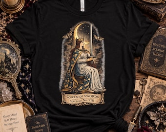 剣の女王 ビクトリア朝風タロットシャツ | 変な女の子のためのゴシックタロットTシャツ