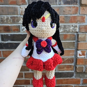 Patrón de crochet: Guardián rojo mágico