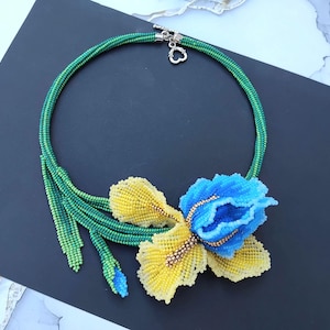 Beaded Iris Flower Necklace: Blue & Yellow Seed Bead Jewelry