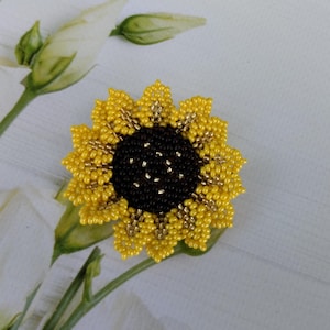 Beaded Sunflower Brooch: Yellow Seed Bead Flower Brooch