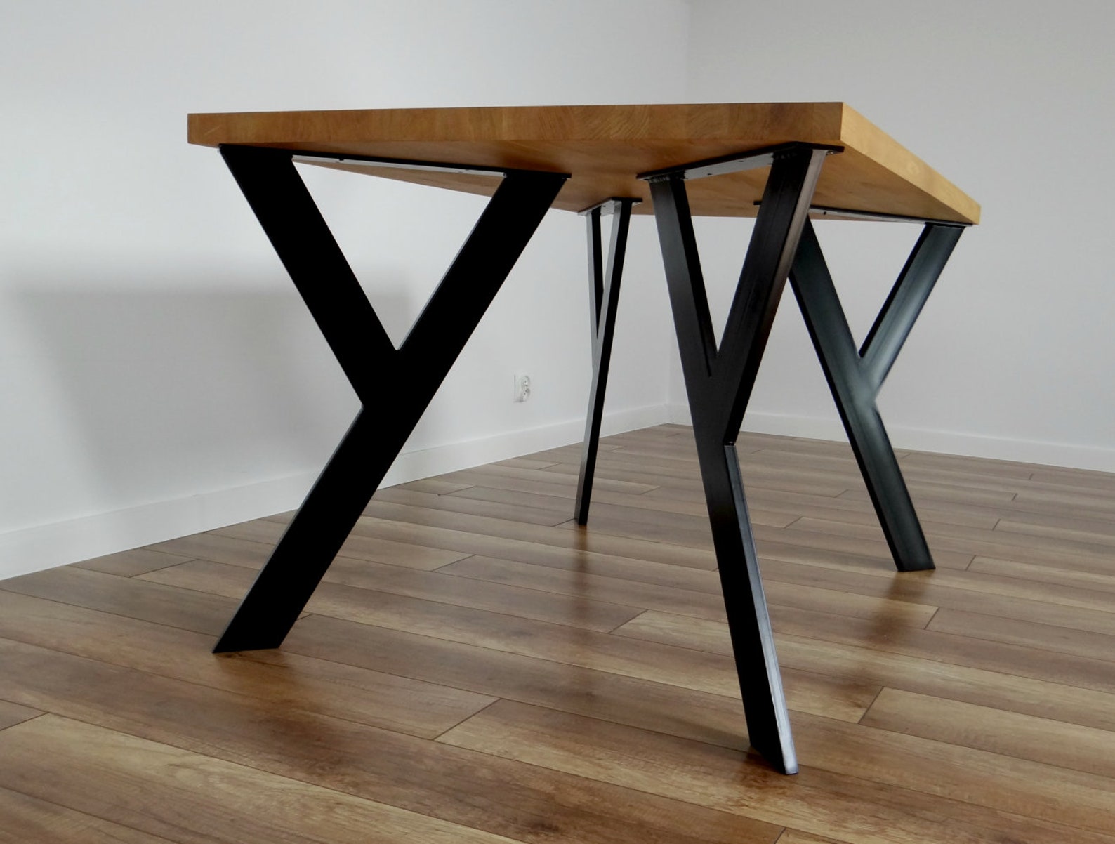 Подстолье лофт v-Table