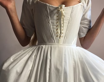 Halka w stylu rokoko dla eleganckich kobiet