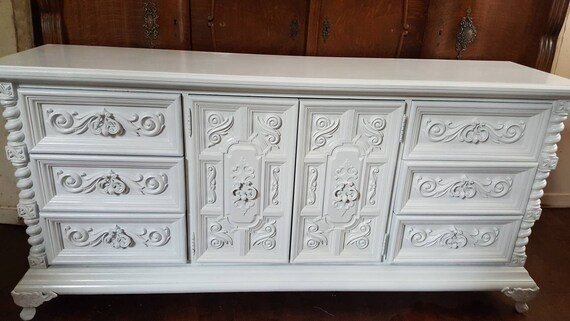 Soldstunning White Gloss Ornate Vintage Dresser Buffet Tv Etsy