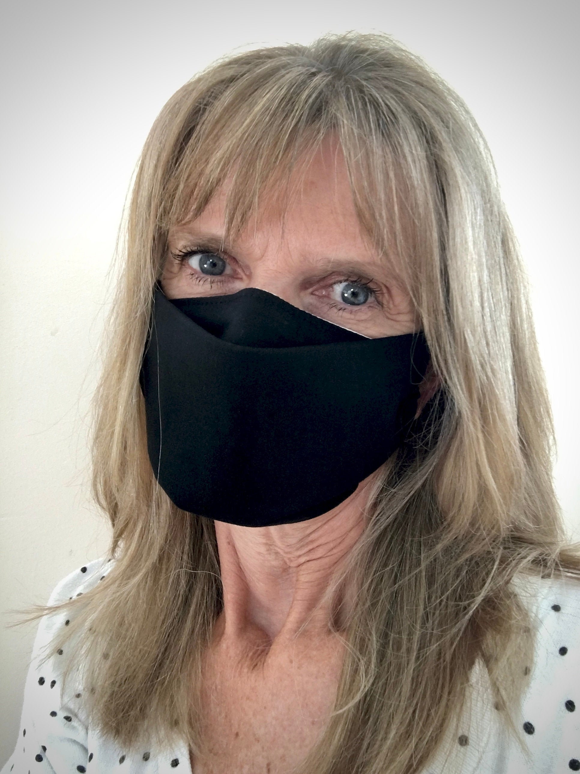 PLAIN BLACK Best Face Mask for Glasses 3D Design 3 Layers, Polypropylene Filter, Nose Wire