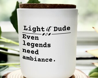 Velas para hombre, personalizables con tapa grabada, vela divertida para hombre, regalo con aroma masculino para él, esposo o novio, ¡enciéndela, amigo!