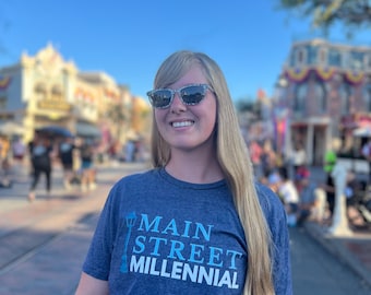 T-shirt du millénaire, rue principale | T-shirt esthétique nostalgique pour les rêveurs | Chemise unisexe confortable en coton