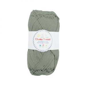 Hilo de crochet grueso de color azul cáscara de huevo de Lori Holt