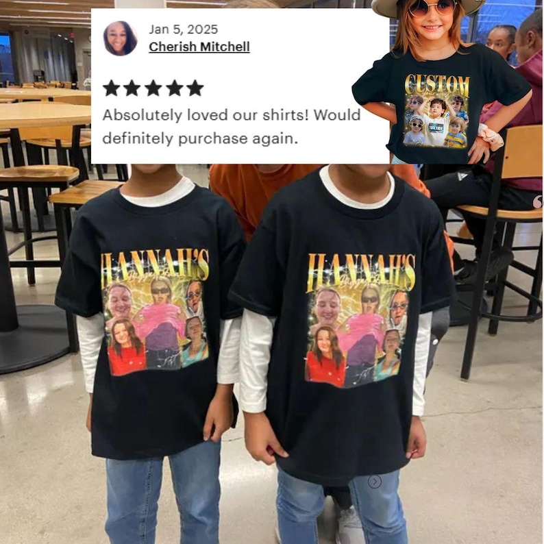 Peut inclure: T-shirts noirs avec un motif photo personnalis&eacute;. Les chemises pr&eacute;sentent le texte "HANNAH'S" en or, avec un collage de photos. Un avis avec cinq &eacute;toiles est visible dans l'image.