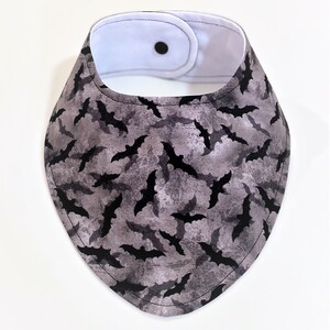 Halloween Baby Bib Halloween Bat Bib Baby Boy Bib Baby Girl Bib Halloween Costume Waterproof Bib Flying Bats