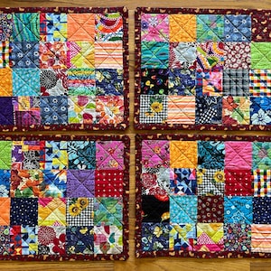 SET OF 4 placemats: Quilted reversible cotton patchwork