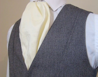 Men's neckerchief in pale yellow ecru taffeta