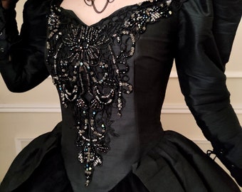 Renaissance style queen dress in black wild silk for weddings, historical themes, all events