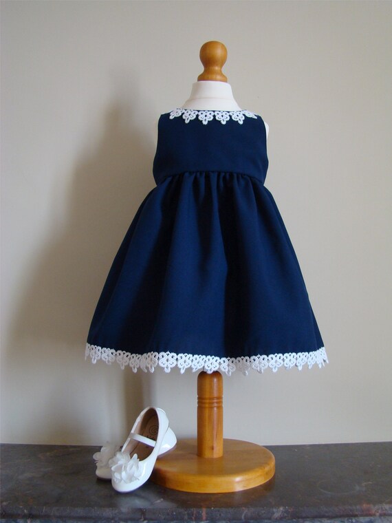 Vestido de niña azul marino y encaje blanco muy chic - Etsy España Vestido de niña azul marino y encaje blanco muy chic - Etsy España