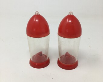 Vintage Bullet shaped Salt and Pepper Shakers Atomic Beautiful condition Yellow and clear plastic