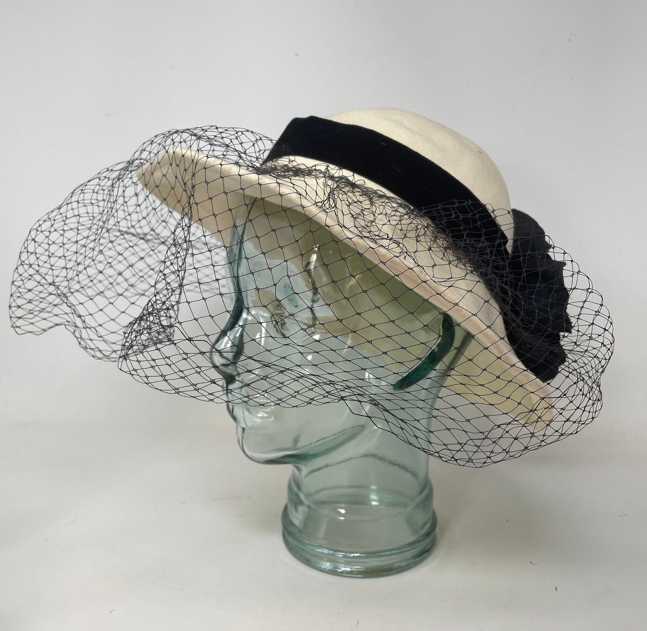 Vtg White Wool Felt Floppy Hat Black 