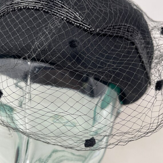 Vtg. Black Wool Felt Pillbox Hat Beaded Netting F… - image 7