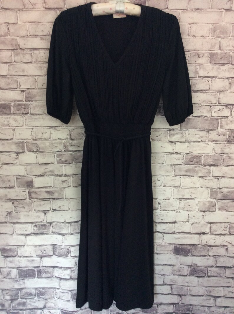 Vintage Black 1960/'s Blouson Dress Lady Carol Gathered Tie Waist Movie Theater Fashion Prop Photo Prop