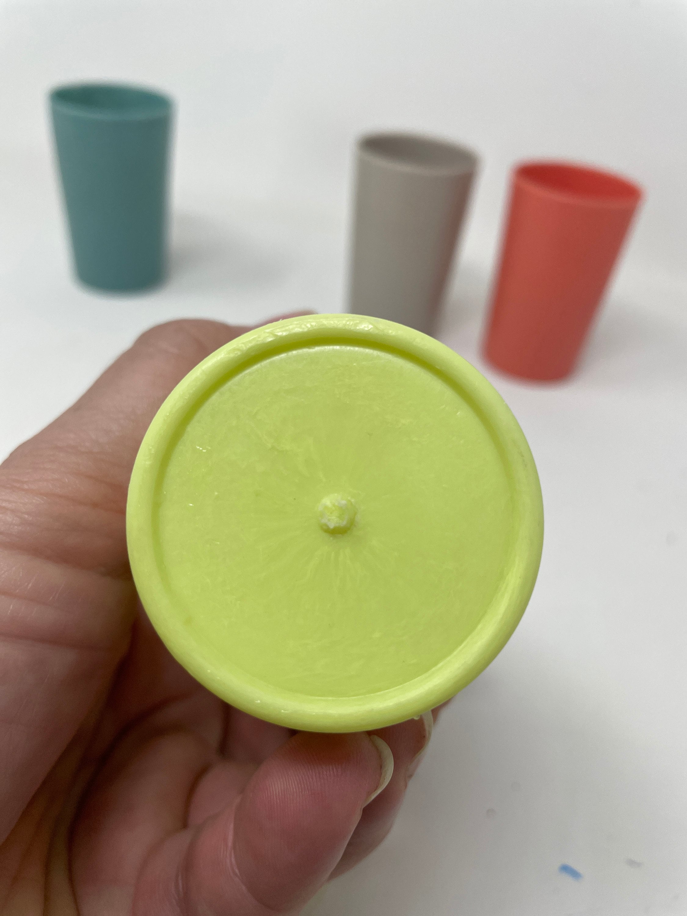 4 Vintage Plastic Juice Glasses Blue Green Red Gray Breakfast Etsy