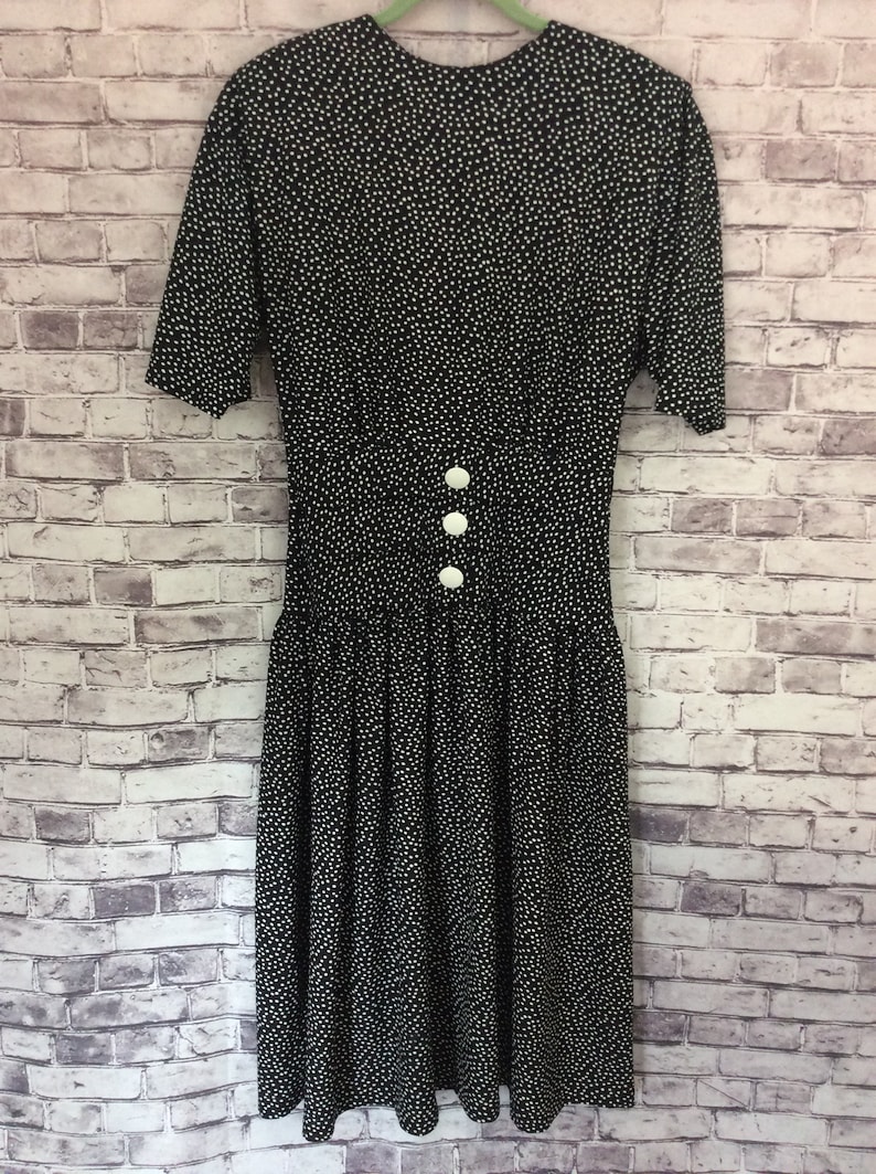 Vintage 1980/'s Women/'s Size 10 Polkadot Dress Padded Shoulders Buttons Gathered Waist Pistachio Movie Theater Prop Fashion