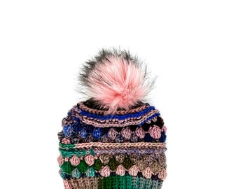 Crochet Star Crown Beanie: Handmade Granny Hexagon Hat  display picture 1