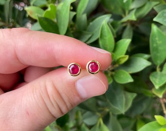 Natural Ruby Gemstone Sterling Silver Solitaire Stud Earrings Round Bezel Setting