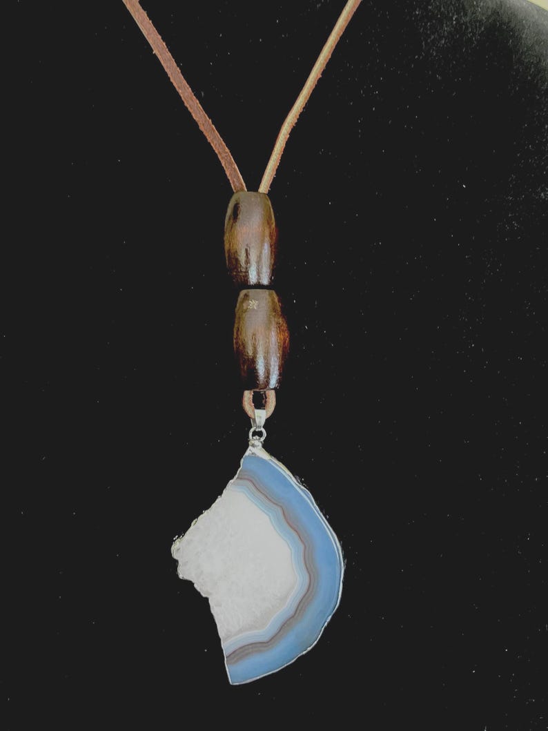 Handmade Two-Toned Polished Agate Necklace angle 3